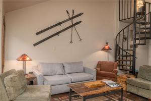 Lulu 6P Liftside Condo Walk to Gondola 2Bd plus Loft, 2Ba, Sleeps 6