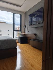 Moderna mini suite, coworking, jacuzzi, parking
