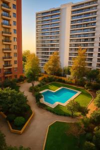 Steps from the subway and Free Parking