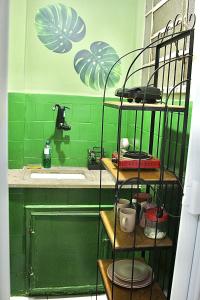 Stúdio no Centro-Lapa,Consulado, Praia, Metrô e AR! 1033