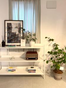 Hongdae Hapjeong 3BR Apartment for 4 to 8 People