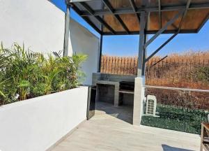 Private house with two pools for up to 25 people