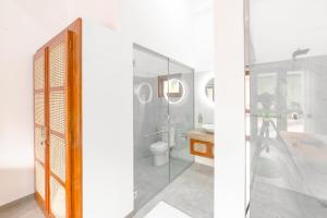 Nadia Villa Unwatuna