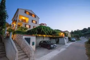 Apartments Pol Murvu - Podstražje