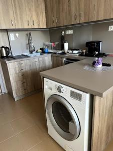 Central 1BR Apartment Near Cathedral