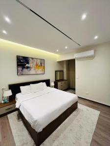 Upscale Residence New Cairo 3BR