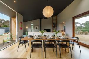 Rockpool House - Modern Luxury Beach Hotsprings