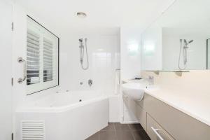 Pool View Paradise - Waterfront Resort