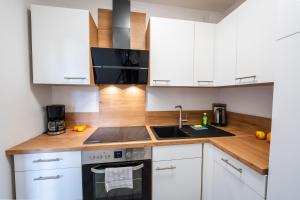 Ferienwohnung in Gera Lisa, Sehr ruhige Lage, Blick ins Grüne, Hochwertig renoviert, WLAN und Parkplatz GRATIS