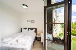 Ferienwohnung in Gera Lisa, Sehr ruhige Lage, Blick ins Grüne, Hochwertig renoviert, WLAN und Parkplatz GRATIS