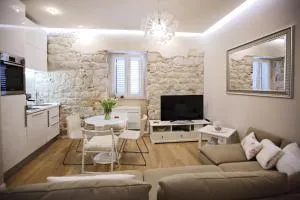 Apartment White Stone - Diocletian Palace - Спліт
