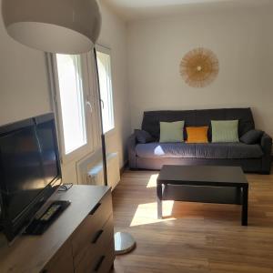 Beautiful house on large wooded grounds of 1600 m2