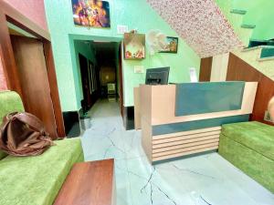 Hotel S S A