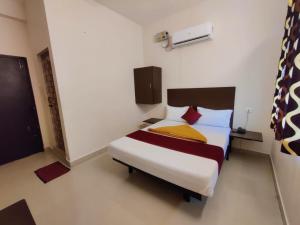 Super Hotel O Red Moon Residency