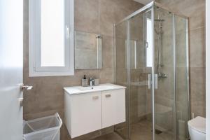 Blu Horizon - Stylish Living with Pool & Balconies in Protaras