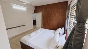 Chippy service Apartments No16