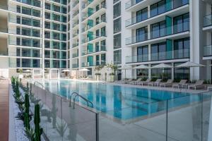 Serene Palette 1BR in Binghatti Azure with Gym & Pool