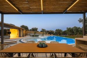 Salisol Villa - Green Oasis