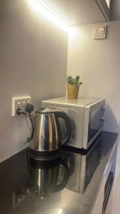 Pollux Habibie Lvl 52 Sea View Studio with Gym,Pool & Netflix