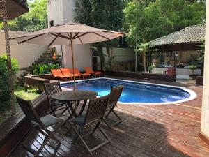 Chale Penedo no Centro com Piscina,Hidro e Sauna !