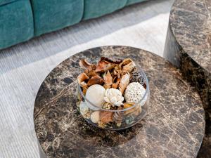 Livin Holidays - Studio - Bay View with Jacuzzi