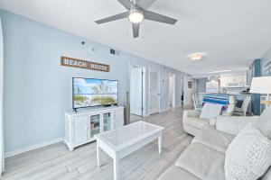 Tradewinds 204-Beachfront-Low Density-Seasonal Heated Pool-Steps to the Beach