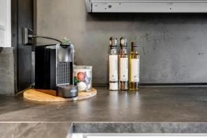 Northern Sky View with Free Parking