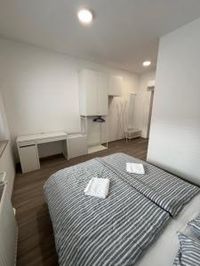 Kolarjeva International House