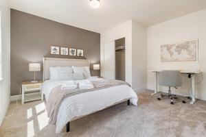 Modern 2BR in DT Renton 3 AC WS 95 Shop&Parks