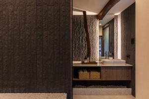 Luxury Hanok Stay in Breeze