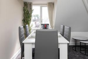 Open Mind Property - 8 Guests & Free Parking