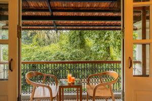 ELIVAAS Orion 3-BHK Villa With Private Pool & Terrace Near Popular Restaurants