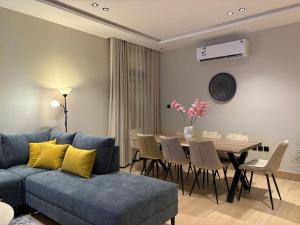 Vera 2 Apartment شقه أنيقه بالخبر بثلاث غرف نوم وصاله تتسع ل 6 اشخاص