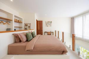 Loft Tres Pererenan, Tropical Living with Private Pool near The Beach