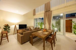 Loft Tres Pererenan, Tropical Living with Private Pool near The Beach