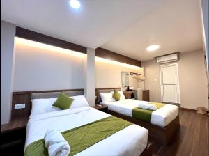 The Old Alley Hotel & Apartment