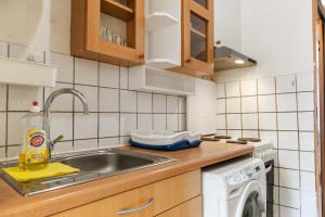 Cozy 2BR Apartment Near Millennium Tower