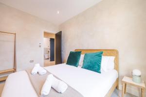 Penthouse Peaceful 2 Bed Fulham West Kensington