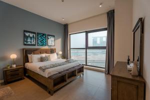 Enjoy Scenic 1BR with BeachAccess Parking at Pixel504