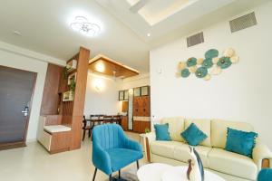 Auric Blue by Red Olive3BHKOMRPrime IT Corner