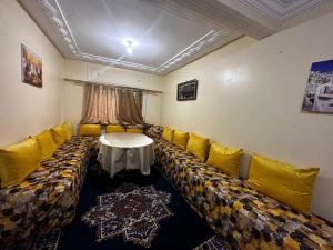 شقة مجهزة ونضيفة