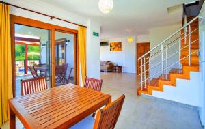 Nature Villa with Pool and Jacuzzi