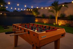 6 BR Pool & Games Retreat - Summer Near Wineries
