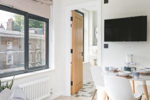 Luxe 2 bed - 20 minutes from Central London