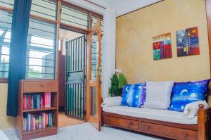 Bright Diani Studio with King Bed, 2min to Beach