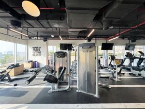 1BR in Collective With Pool, Gym and CoWorking Space