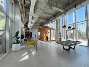 1BR in Collective With Pool, Gym and CoWorking Space