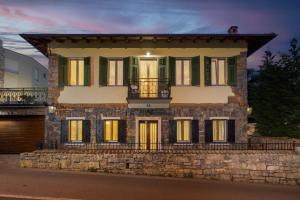 Villa with large pool, 500 meters from the beach with a fantastic view - by TRAVELER tourist agency - ID 2217