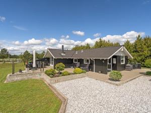 Holiday Home Thore - 400m from the sea by Interhome