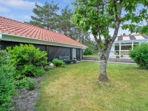 Holiday Home Flora - 150m from the sea by Interhome